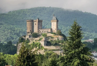 Château de Foix au cœur des cités médiévales de l'Ariège